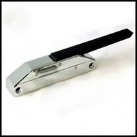 Fermeture de porte de frigo G680 PV entraxe de 120 mm poignée noire  PIECE D'ORIGINE