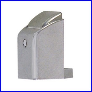  Gâche pour fermeture de porte de frigo STUV 3.30.0130 rég. 28-33 mm